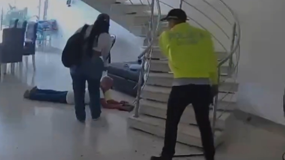 Imagen de Falsos policías de la Sijín engañaron y robaron a una pareja de abuelitos dentro de su casa en Cali