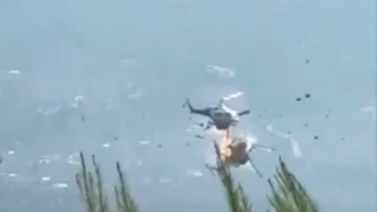 Dos socorristas murieron tras choque en el aire de dos helicópteros que combatían incendios