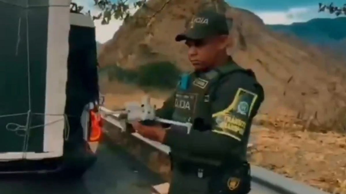 Imagen de Incautan dron y 24 radios destinados a la estructura 'Franco Benavides' del EMC en Nariño
