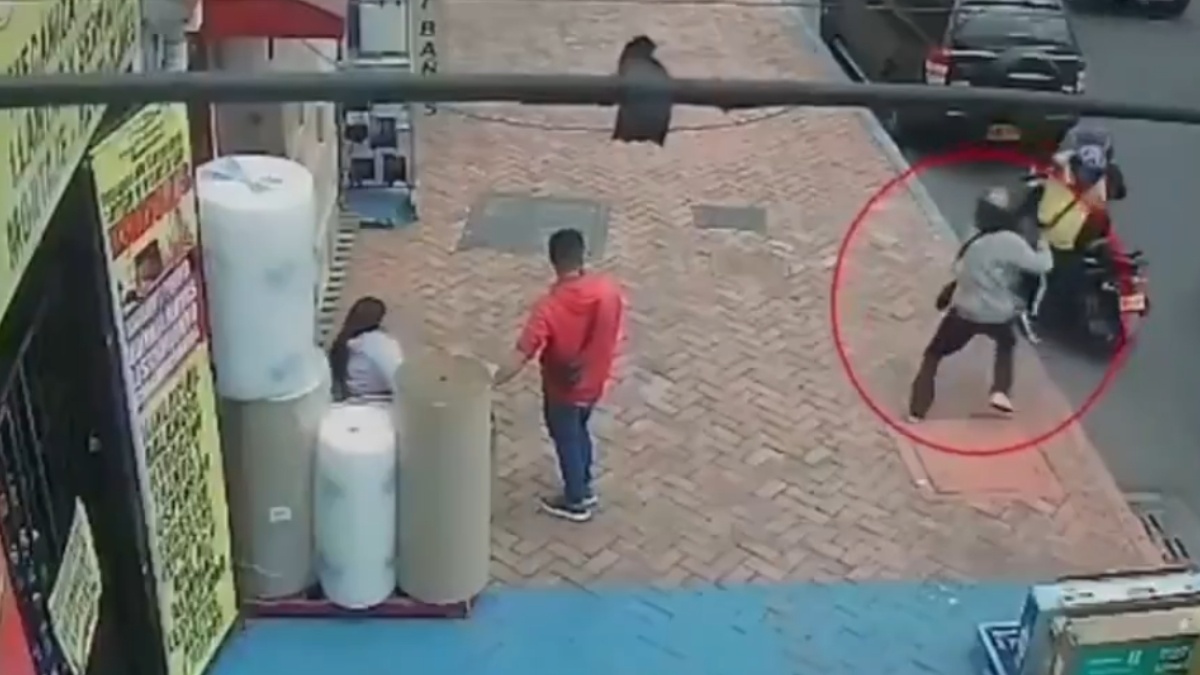 Ciudadano enfrenta a atracador armado en Suba tras intento de hurto de una joya