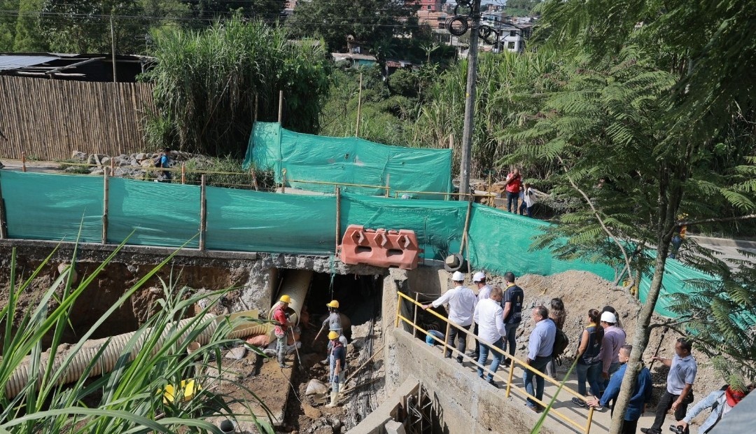 Más de cuatro mil personas beneficiadas con obras de mitigación de riesgo de la quebrada el Erazo