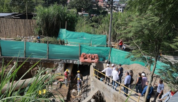 Más de cuatro mil personas beneficiadas con obras de mitigación de riesgo de la quebrada el Erazo