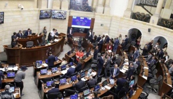 Congresistas ganarán más de $43 millones con aumento salarial anunciado