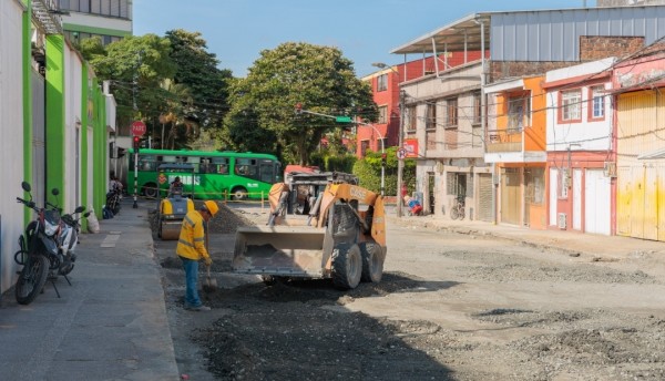 La Alcaldía de Pereira está interviniendo de manera prioritaria algunas calles en estado crítico