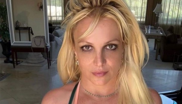 Britney Spears sorprende con sugerentes imágenes desnuda tras anuncio de su divorcio
