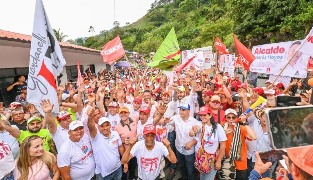 Multitudinario recibimiento a Juan Diego en Apía