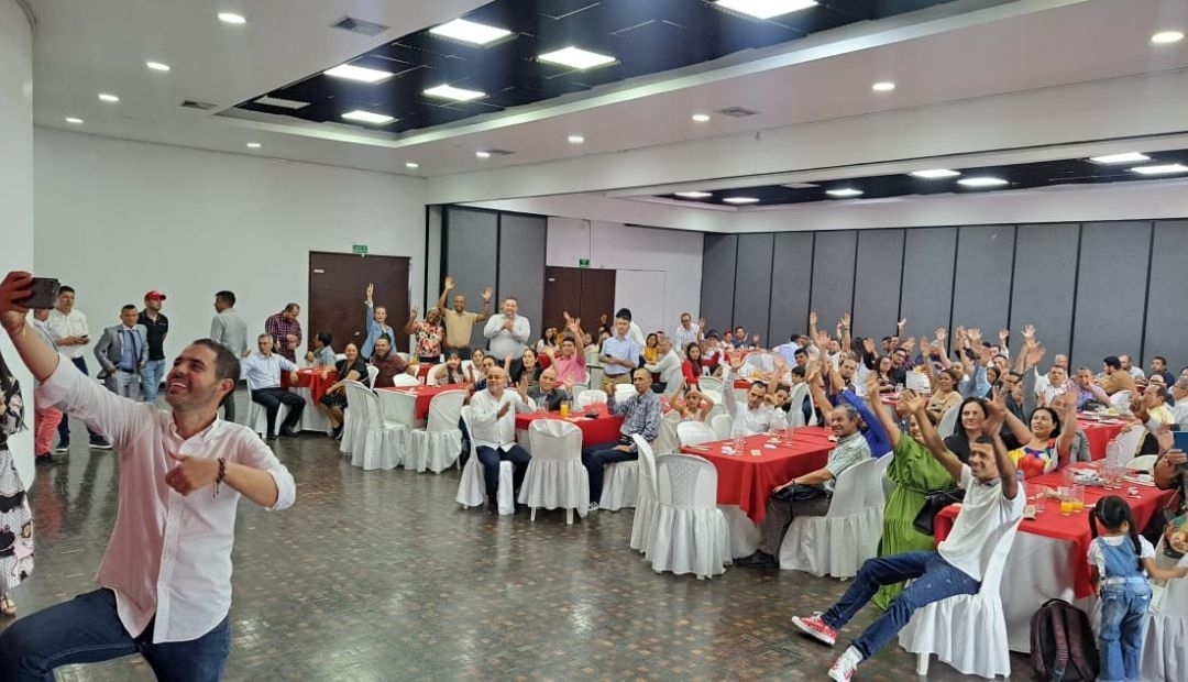 Pastores de iglesias cristianas manifestaron su adhesión a la campaña de Maicol Lopera a la alcaldía de Pereira