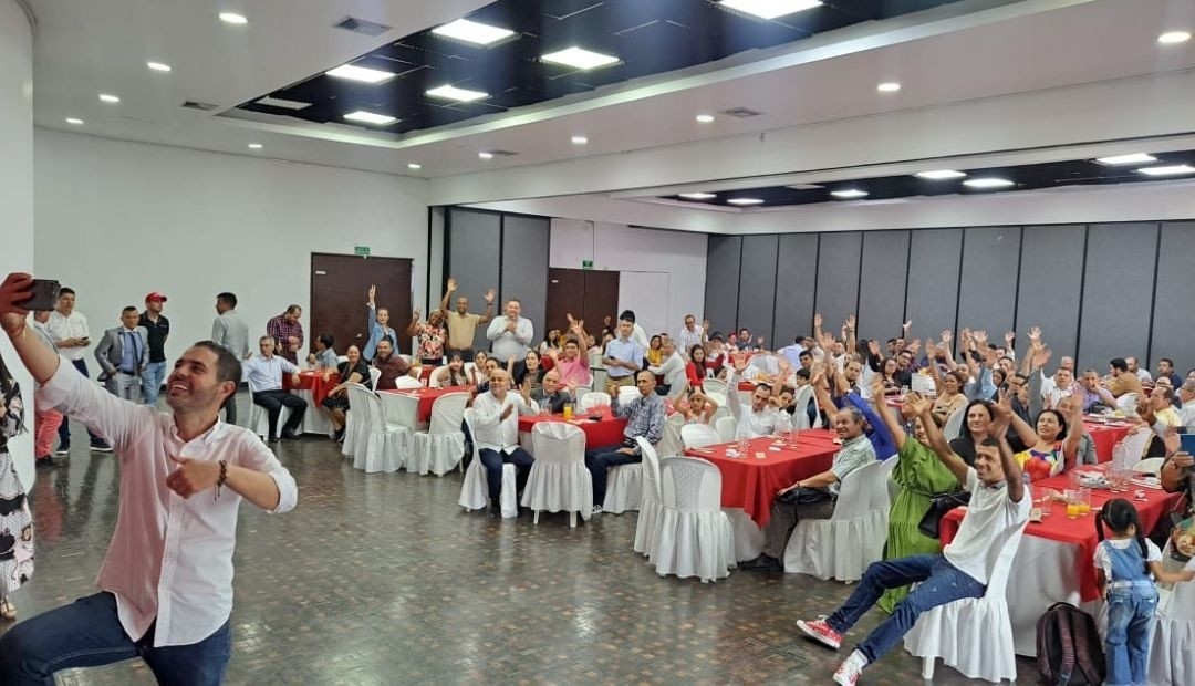 Pastores de iglesias cristianas manifestaron su adhesión a la campaña de Maicol Lopera a la alcaldía de Pereira