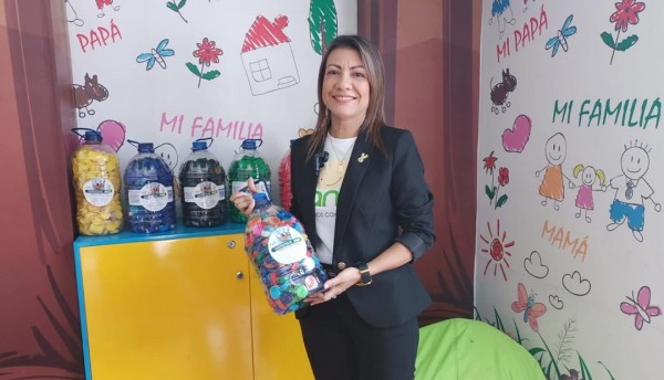 Aseo Pereira realiza la primera entrega de tapas plásticas del concurso Ecolegios para la Fundación Sanar 