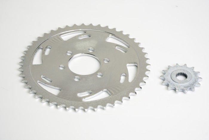 KIT PIÑONES - ER6N 600 6 HUECOS (PT46C-PD14C-PASO 520) CASSARELLA