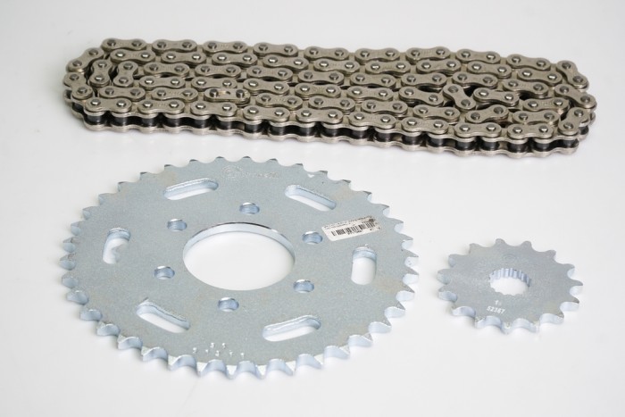 KIT CAJA CADENA - ROYAL ENFIEND HIMALAYAN 6 HUECOS  (PT38C-PD15C -PASO 525) NIQUELADA CASSARELLA