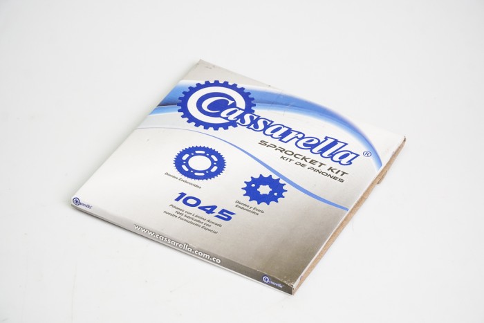 KIT PIÑONES - ROYAL ENFIEND HIMALAYAN 6 HUECOS (PT38C-PD15C -PASO 525)  CASSARELLA