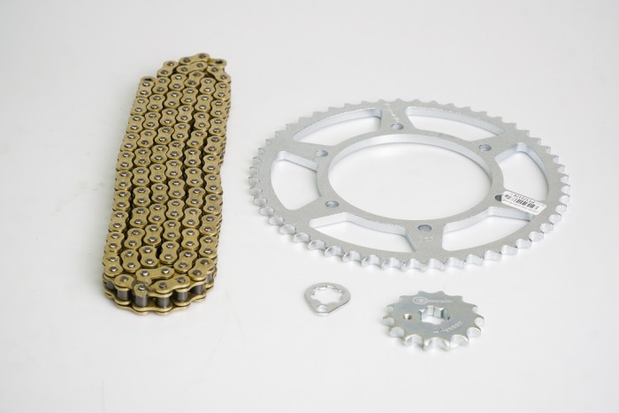 KIT CAJA CADENA - MT 15 6 HUECOS (PT52C-PD14C-428-H-132-C) DORADA CASSARELLA