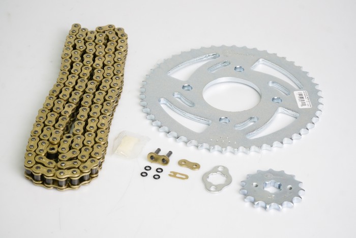 KIT CAJA CADENA - SYM NHX 190 4 HUECOS (PT49C-PD15C-428-H-132-C) DORADA O´RING CASSARELLA