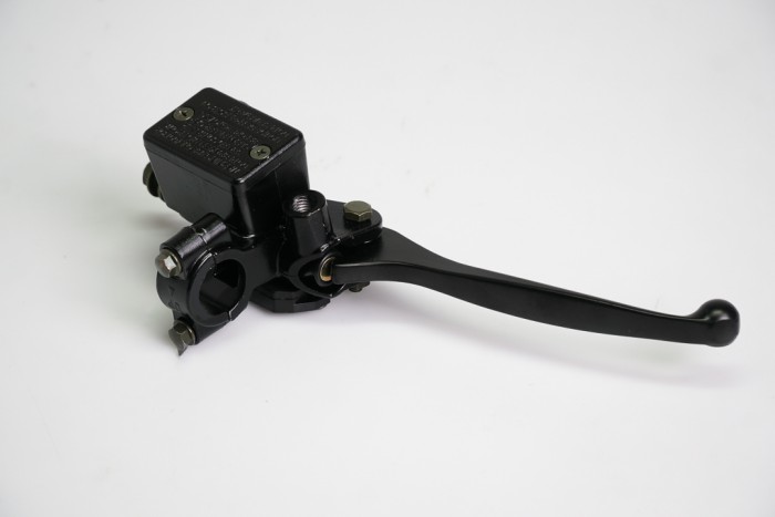 BOMBA FRENO DELANTERA + CASSARELLA AKT125 SLR/NKDR/AKT EVO125/150 NE CON MANIGUETA