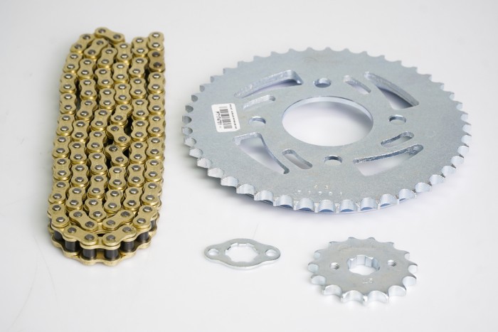 KIT CAJA CADENA - XBLADE 160 4 HUECOS (PT45C-PD15C-428-H-132-C) DORADA CASSARELLA