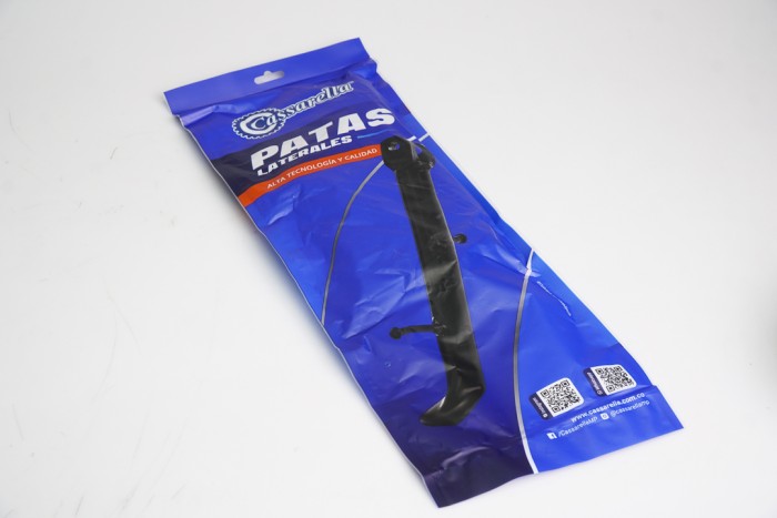 PATA LATERAL CASSARELLA FZ16/2.0/FZ-S CON TORNILLO Y RESORTE