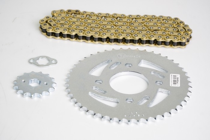 KIT CAJA CADENA - VICTORY NITRO 151 - 4 HUECOS (PT46C-PD15C-CA428-H-132-C) DORADA CASSARELLA