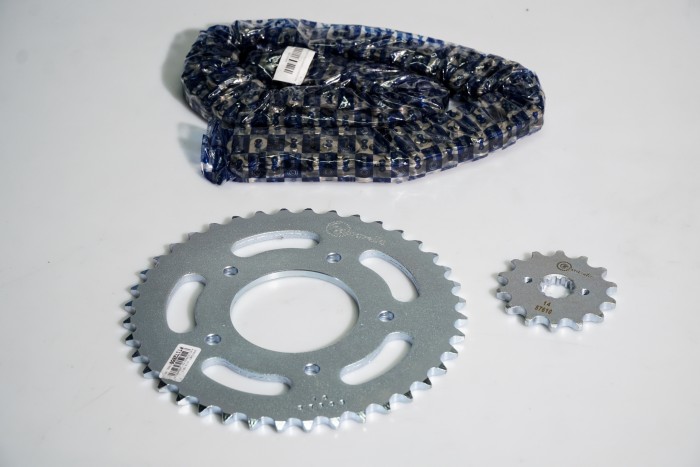 KIT CAJA CADENA - NK 250 5 HUECOS (PT40C-PD14C-520-H-120 C) DORADA CASSARELLA