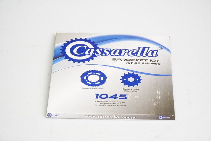 KIT PIÑONES - GIXXER 250 5 HUECOS  (PT40 - PD13C- PASO 520) CASSARELLA