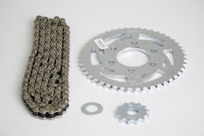 KIT CAJA CADENA - BENELLI 180 S 6 HUECOS (PT46C - PD13C - 428-H-132C)  NIQUELADA CASSARELLA