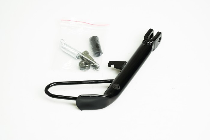 PATA LATERAL CASSARELLA CB190R CON TORNILLO Y RESORTE