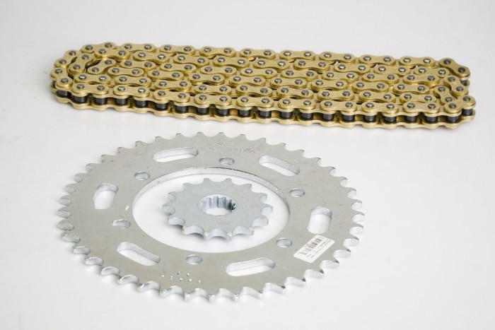 KIT CAJA CADENA - NINJA 400 6 HUECOS (PT41C-PD14C-520-H-110-C) DORADA O`RING CASSARELLA