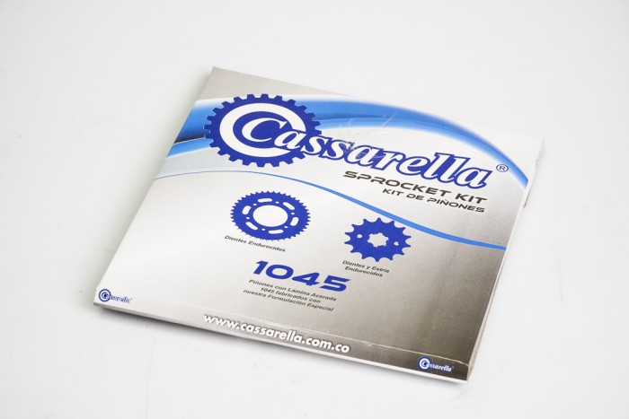 KIT PIÑONES - NINJA 400 6 HUECOS (PT41C-PD14C-PASO 520) CASSARELLA