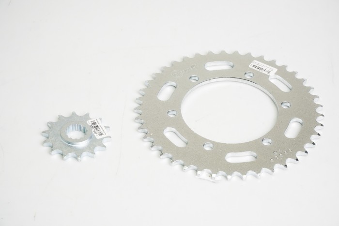 KIT PIÑONES - NINJA 400 6 HUECOS (PT41C-PD14C-PASO 520) CASSARELLA