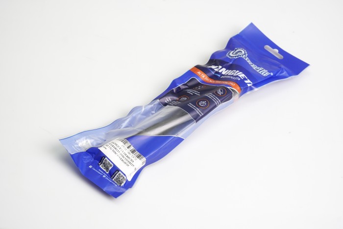 MANIGUETA DERECHA PULSAR135/DISCOVER125+/SPORT-UG/DISCOVER135/DISCOVER150|PULSAR NS 125| NEGRA CASSARELLA