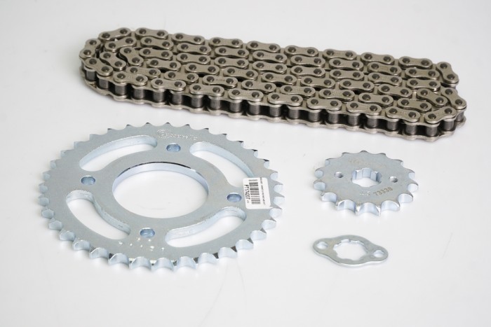 KIT CAJA CADENA - SWITCH 150 4 HUECOS (PT36C-PD15C-428-H-110-C) NIQUELADA CASSARELLA