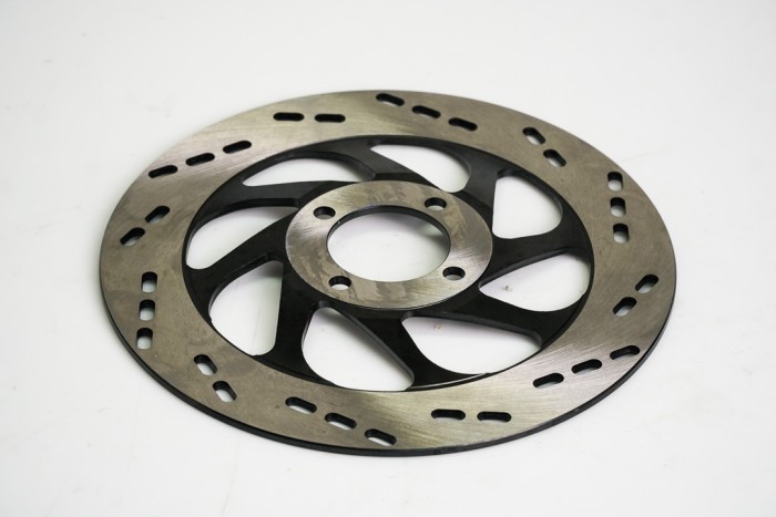 DISCO FRENO DELANTERO + CASSARELLA GSX150