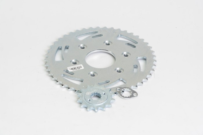 KIT PIÑONES - DOMINAR 250 6 HUECOS (PT45C-PD15C-PASO 520)  CASSARELLA