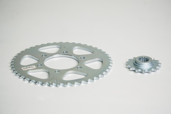 KIT PIÑONES - RKV 200 4 HUECOS (PT42C-PD15C- 428) CASSARELLA