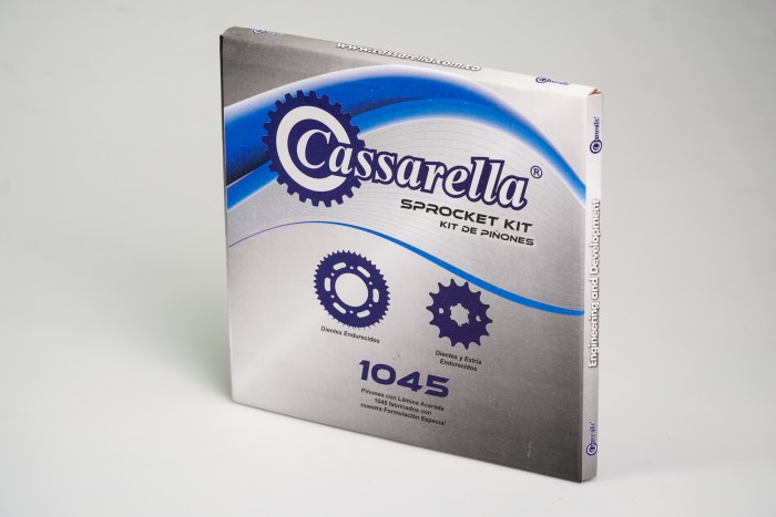 KIT PIÑONES - YZF R6 6 HUECOS (PT46C - PD15C - PASO 525)CASSARELLA