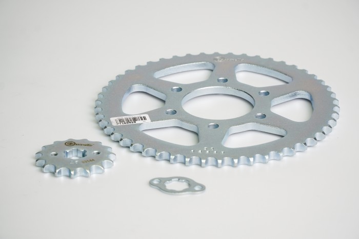 KIT PIÑONES - DR 150 6 HUECOS  (PT50C-PD15C-428) CASSARELLA