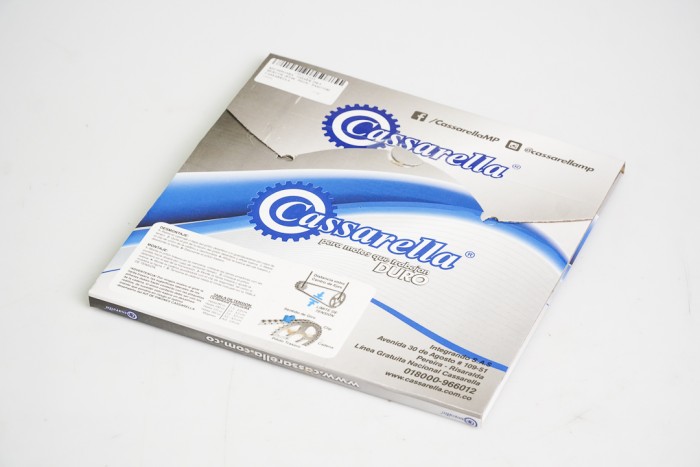 KIT PIÑONES - GIXXER 250 5 HUECOS  (PT40 - PD13C- PASO 520) CASSARELLA