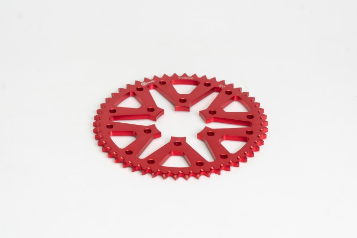 SPROCKET - 50 DR 150 6 HUECOS PASO 428 ESTILO IRON ROJO DURAL RACER  CASSARELLA X
