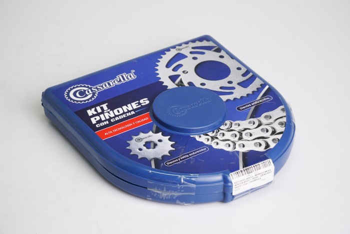 KIT CAJA CADENA - BENELLI 180 S 6 HUECOS (PT46C - PD13C - 428-H-132C)  NIQUELADA CASSARELLA