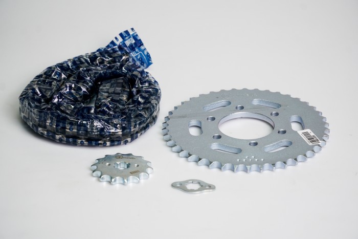 KIT CAJA CADENA - BOXER-S 100 6 HUECOS (PT42C-PD14C-428--122-C) DORADA CASSARELLA