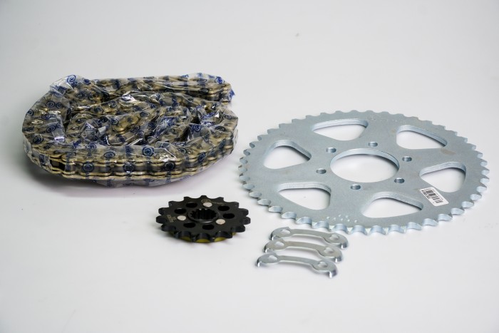 KIT CAJA CADENA - DR 650 6 HUECOS (PT43C-PD15C-520-H-132-C) DORADA O'RING CASSARELLA