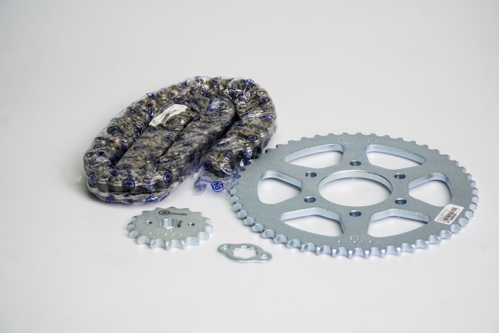 KIT CAJA CADENA - DR 150 6 HUECOS (PT50C-PD17C-428-H-132C) DORADA O´RING CASSARELLA