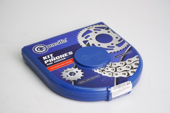 KIT CAJA CADENA - APACHE 160 4 VALVULAS/ 4 HUECOS (PT45C-PD13C-428-H-138-C) NIQUELADA CASSARELLA