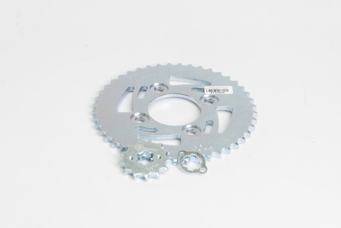 KIT PIÑONES - APACHE 160 4 VALVULAS /4 HUECOS (PT45C-PD13C-428C) CASSARELLA