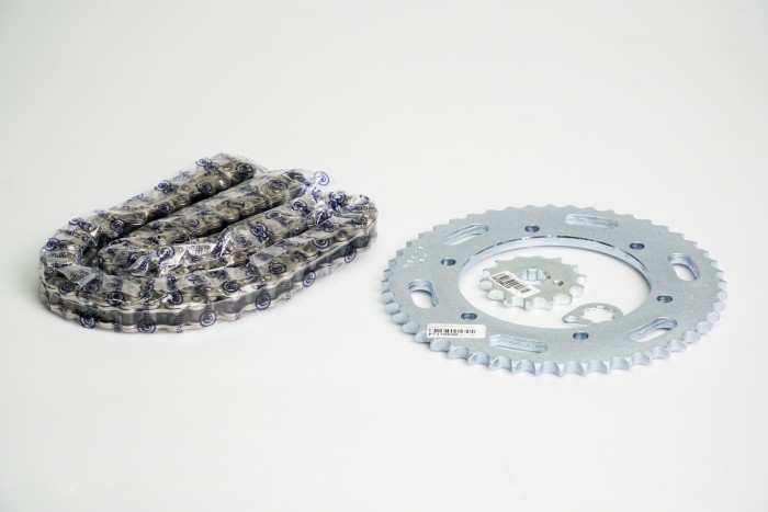 KIT CAJA CADENA - YZF R15 V 3.0 6 HUECOS (PT48C-PD14C-428-H-132-C) NIQUELADA CASSARELLA