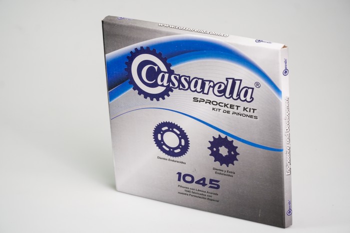 KIT PIÑONES - GSX 125 / GSX 125 R4 HUECOS (PT43C-PD14C-428) CASSARELLA