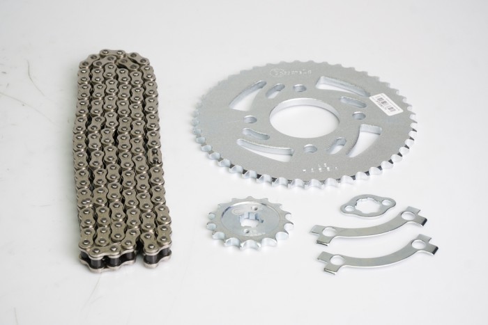 KIT CAJA CADENA - PULSAR NS 160 MODELO 2020 4 HUECOS (PT45C-PD15C-428-H-138-C) NIQUELADA CASSARELLA