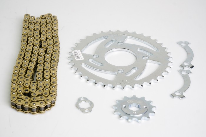 KIT CAJA CADENA - THRILLER 200 4 HUECOS (PT36C-PD13C-520-H-120-C) DORADA CASSARELLA