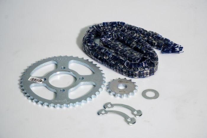 KIT CAJA CADENA - GN NOVA 125 4 HUECOS (PT43-PD15C-428-H-132-C) NIQUELADA CASSARELLA