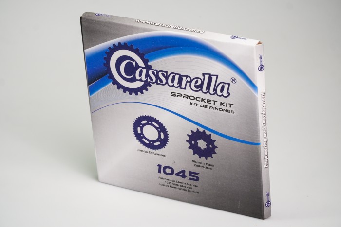 KIT PIÑONES - XR 150 L 6 HUECOS (PT49C-PD15C- 428) CASSARELLA